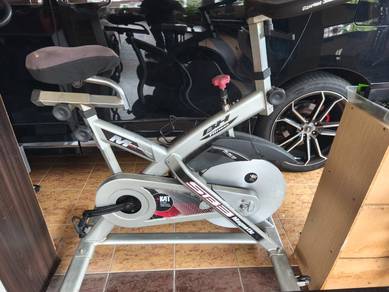 BH Fitness SB3 Magnetic Exercise Bike