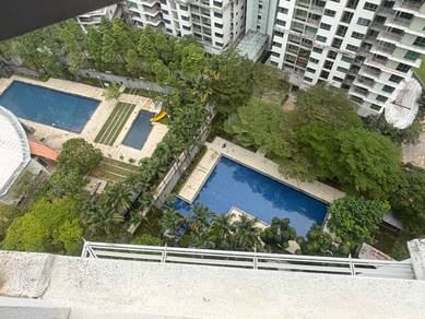 Condominium For Rent in Metropolitan Square