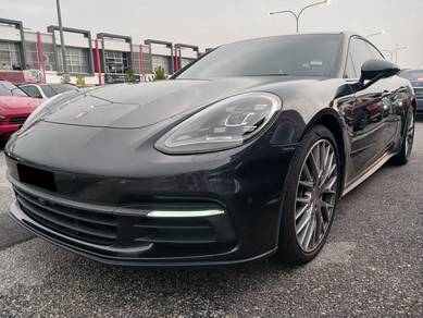 Porsche Panamera S in Bandar Bukit Raja, SGR