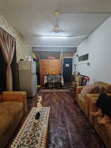 Apartment For Sale in Flat Taman Pelangi Indah