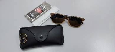 Ray-Ban New Wayfarer  Polarized RB2132 945/57  Sun