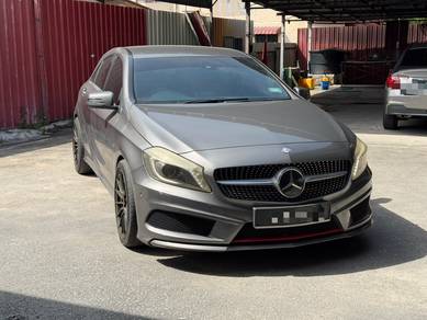 Mercedes Benz A250 250 AMG LINE in Kajang, SGR