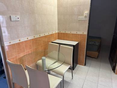 Apartment For Sale in Medan Samak