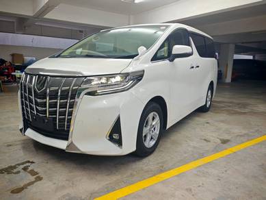 Toyota Alphard X in Desa Petaling, KUL