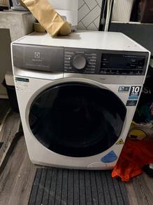 electrolux ultimate care 900