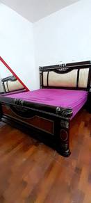 Luxury Solid Wood European Royal King Bedroom Set
