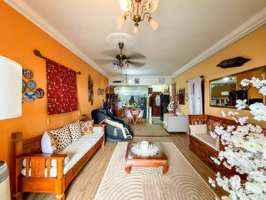 Apartment For Sale in Desa View Towers Apartment