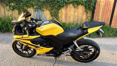 Yamaha R15
