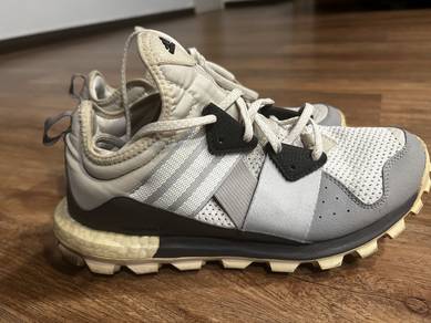 adidas running/hiking