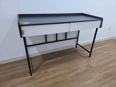 Modern Writing Desk with 2 Drawers