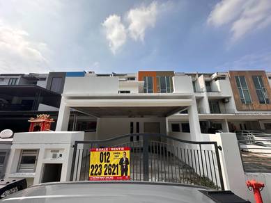 3-storey Terraced House For Sale in Bandar Botanic,SGR
