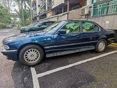 BMW 728i 28i (CBU) in Ampang, SGR