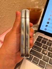 Samsung Galaxy Z Flip 5 (mint)