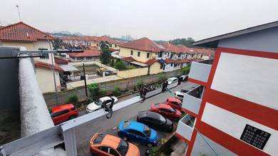 Flat For Sale in Flat Taman Ungku Tun Aminah