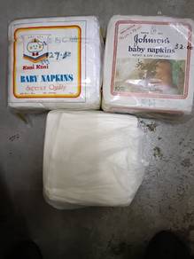 Brands: Johnson's Baby and Kuai Kuai
