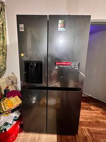 Peti Sejuk LG Ice maker LG