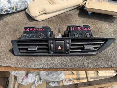 No 11-8-22 Toyota Mark X Grx130 Center AC Vent Jpn