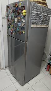 Peti Sejuk Samsung