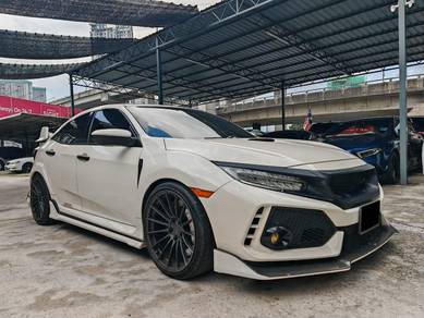 Honda Civic Type R TYPE R in Kuchai Lama, KUL