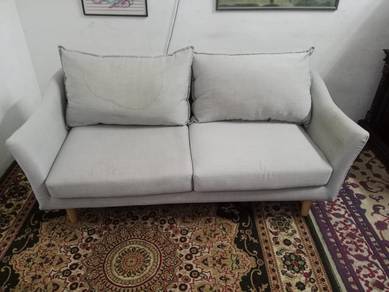 Naufal perabut terpakai sofa 