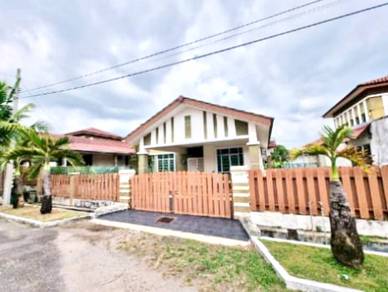 Bungalow House For Sale in Krubong,MLK