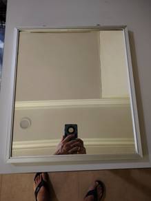 Wall Mirror / Cermin
