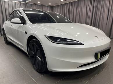 Tesla Model 3 LONG RANGE AWD in Petaling Jaya, SGR