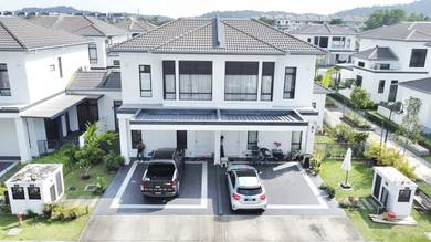 Semi-Detached House For Sale in Puncak Alam,SGR