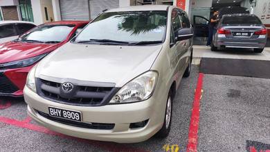 Toyota Innova E in Petaling Jaya, SGR