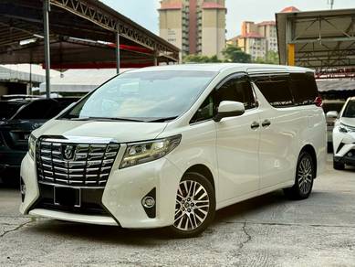 Toyota Alphard in Kepong, KUL