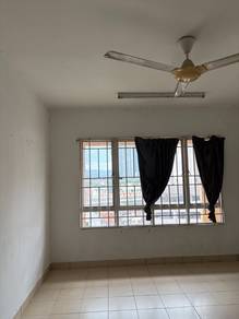 Condominium For Rent in Villa Crystal