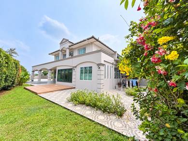Semi-Detached House For Sale in Kuching,SWK