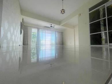 Condominium For Sale in Summer Place