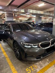 BMW 320i 20i SPORT in Mont Kiara, KUL