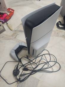 ps5 slim 1tb disc version 13.6