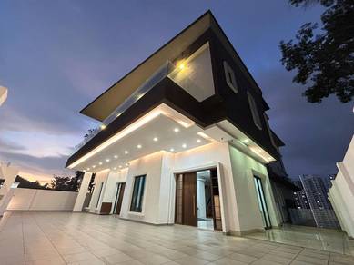 Bungalow House For Sale in Country Heights Damansara,KUL