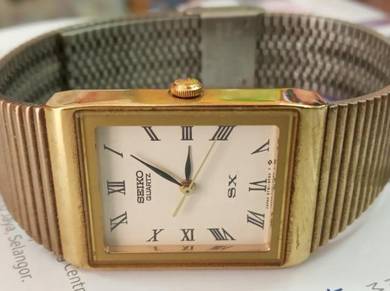 Vintage Seiko watch NOS