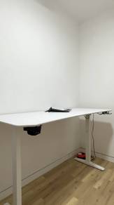 Ttracing titus X smart electric desk howlite serie