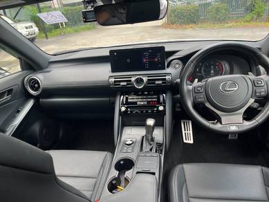 Lexus IS 300 F-SPORT in Cheras, KUL
