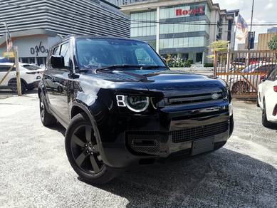 Land Rover Defender 110 P300 SE in Old Klang Road, KUL