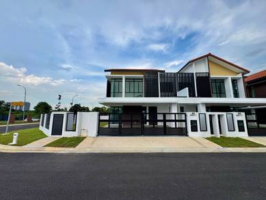 Semi-Detached House For Sale in Johor Bahru,JHR