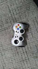 Logitech wireless F710