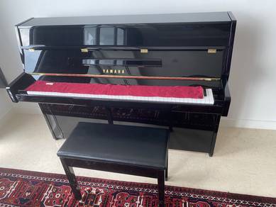 Yamaha JU109 PE Upright Piano – Rarely Used