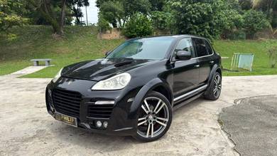 Porsche Cayenne in Kepong, KUL