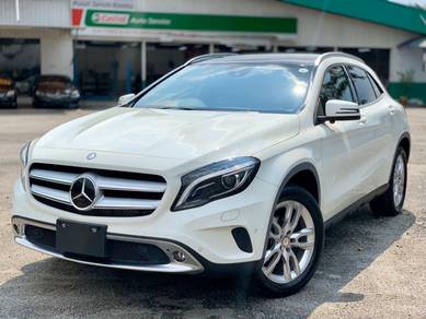 Mercedes Benz GLA180 GLA180 in Bayan Lepas, PNG