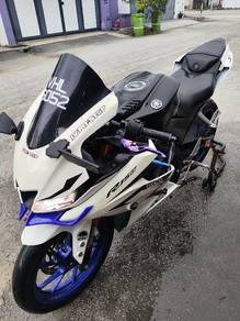 Yamaha R15