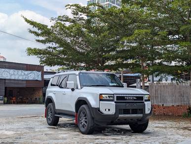 Toyota Land Cruiser 250 VX in Old Klang Road, KUL