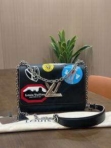 Louis Vuitton Epi World Tour Twist Bag
