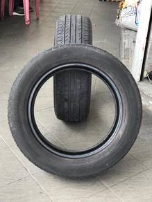 225/60/18 Dunlop SP Sport Max 050