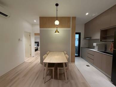 Condominium For Rent in Milano Eight